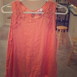Salmon detailed tank top